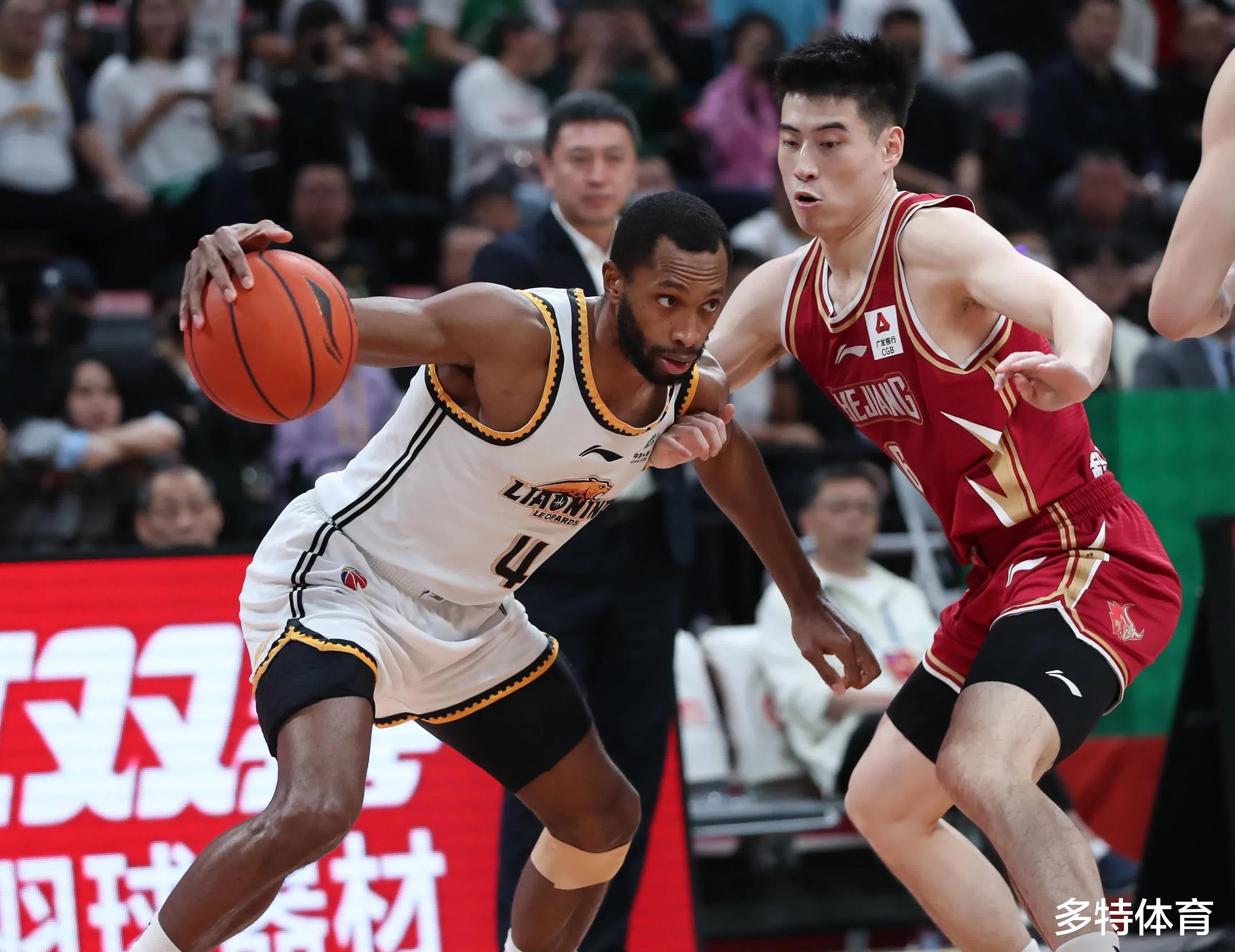 北京男篮对阵大连队，全队备战意志坚定(北京男篮对阵大连队,全队备战意志坚定不移)