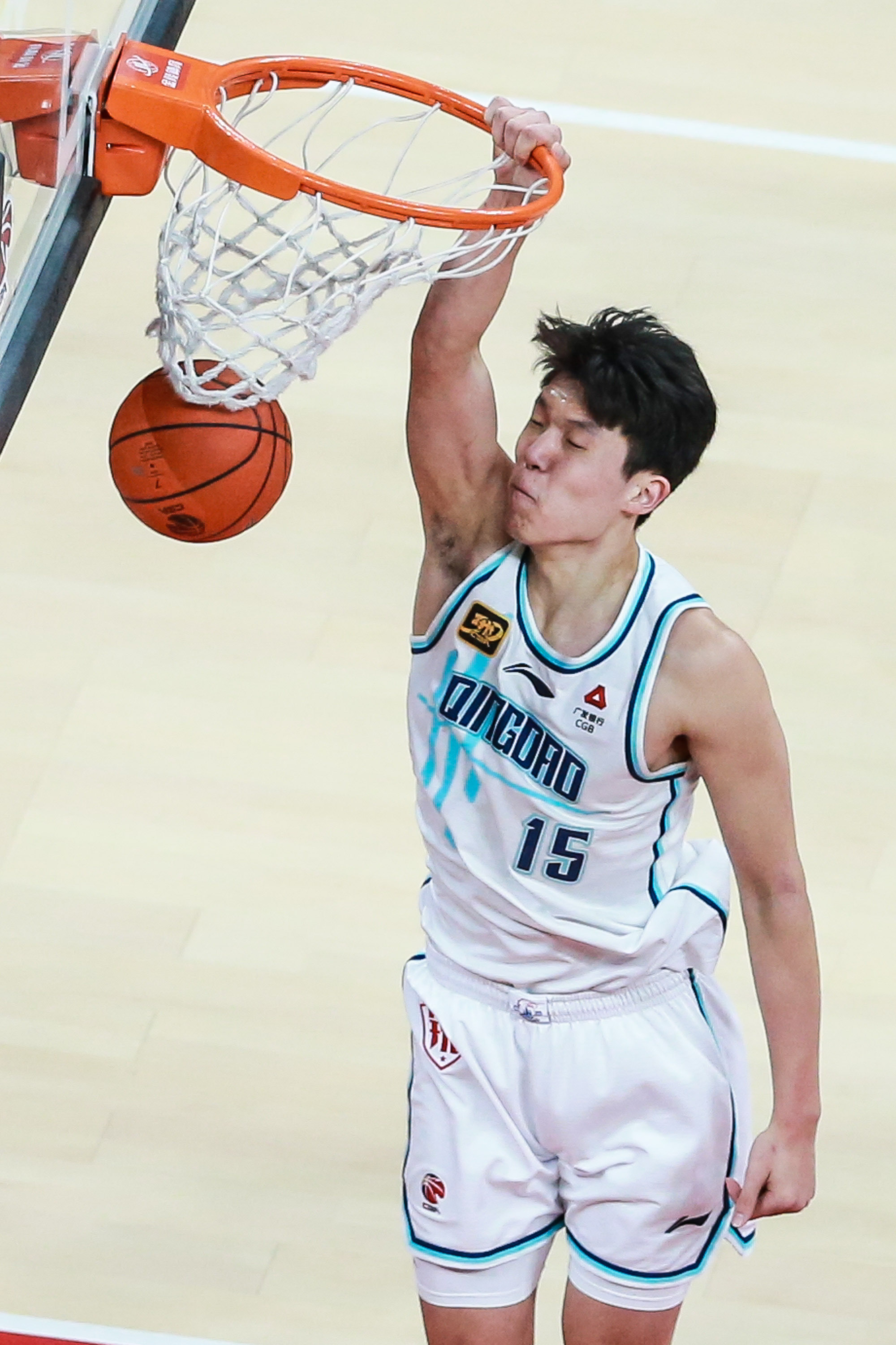 俱乐部杯-米奇26+17青岛胜同曦林崴19分的简单介绍